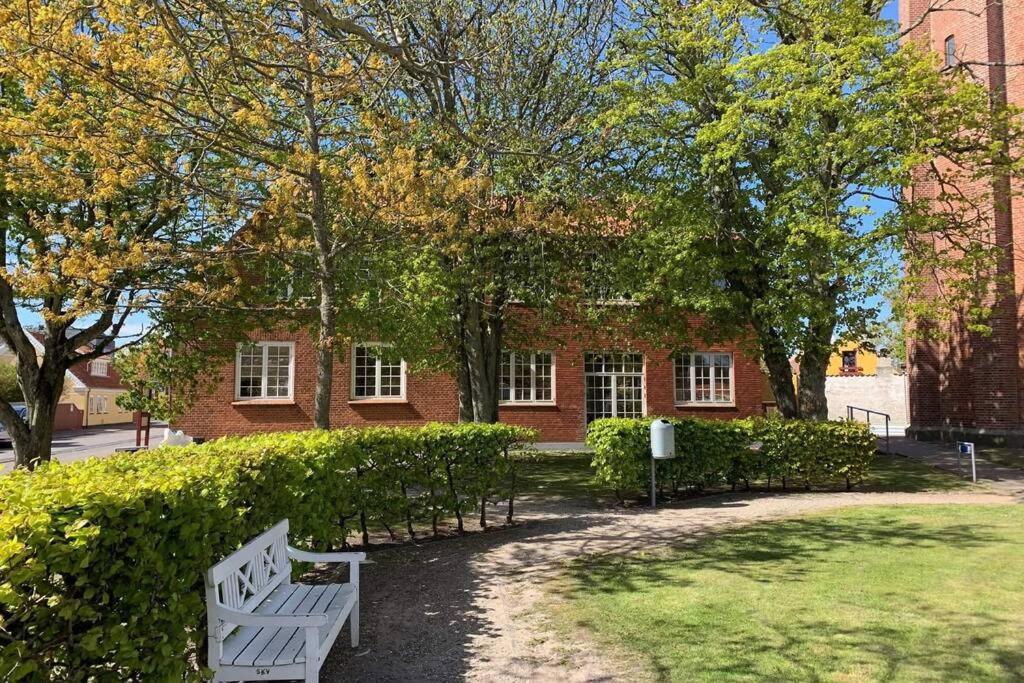 Ferie Lejlighed I Skagen -Huset Med Den Gronne Dor Exteriör bild