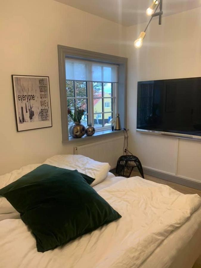 Ferie Lejlighed I Skagen -Huset Med Den Gronne Dor Exteriör bild